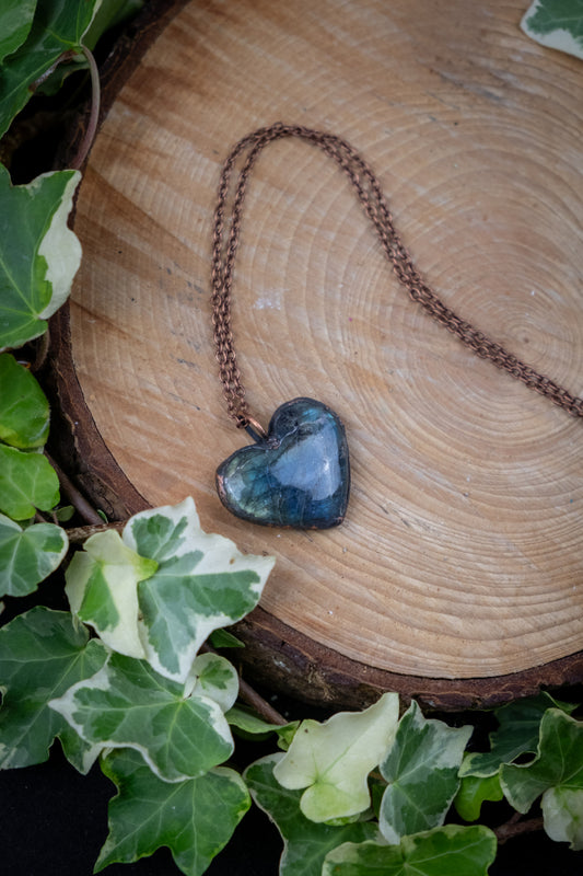 Blue Flash Labradorite Heart Necklace, Copper Crystal Pendant, Healing Gemstone Jewellery, Heart Shaped Stone Necklace