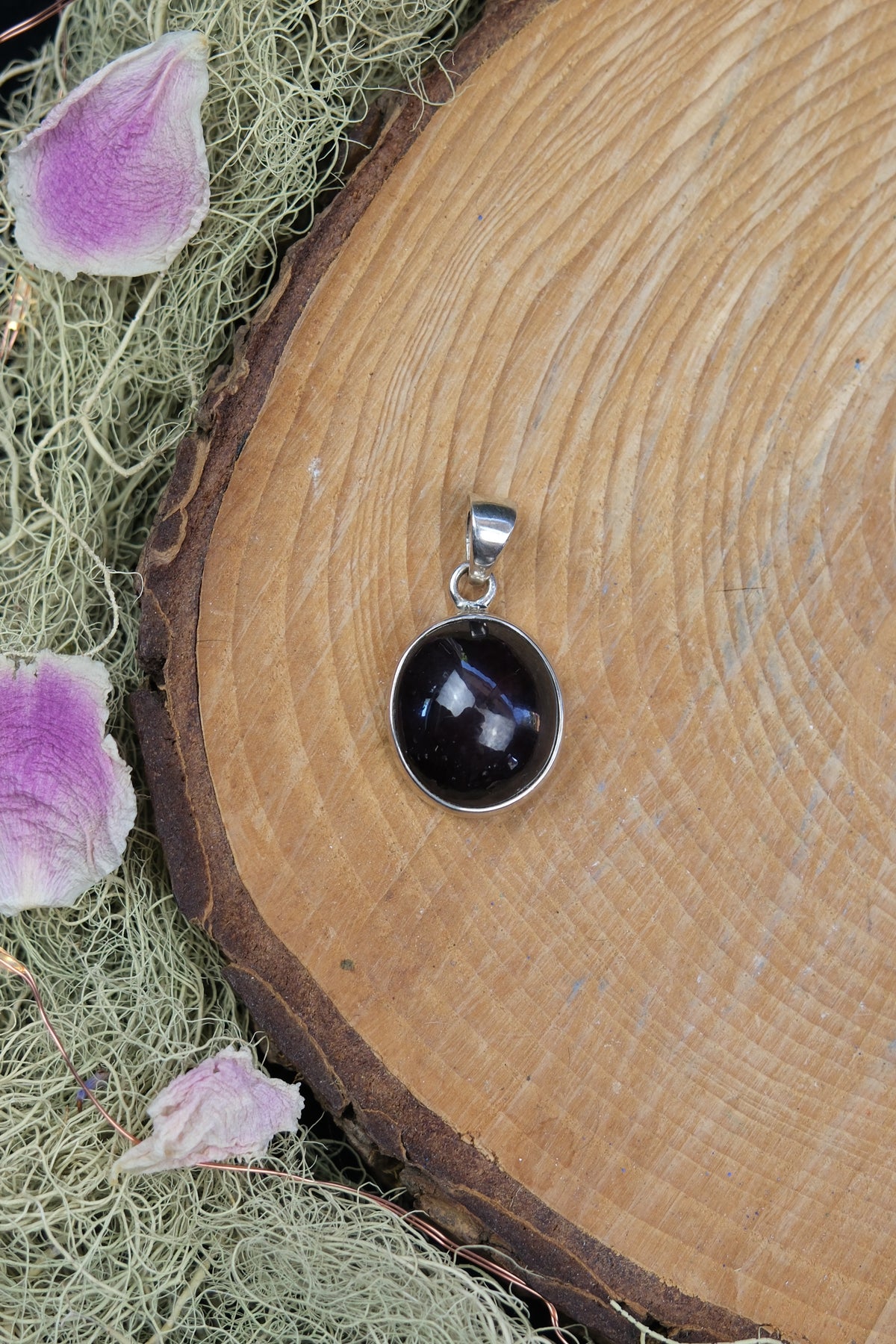 Round Star Garnet Sterling Silver Pendant