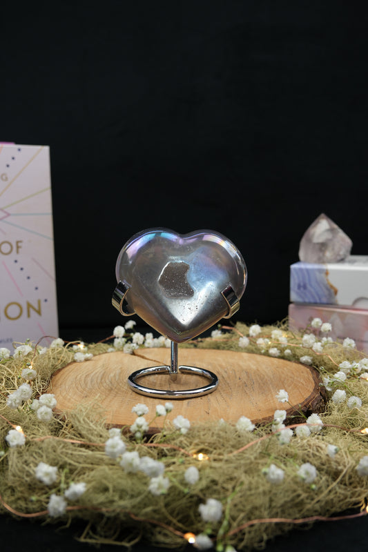 Aura Drusy Agate Heart on Stand