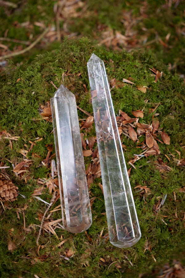 Clear Lemurian Quartz Vogel Wand, 6 Sided Crystal Point with Domed Top for Clarity, Energy Healing and Higher Guidance