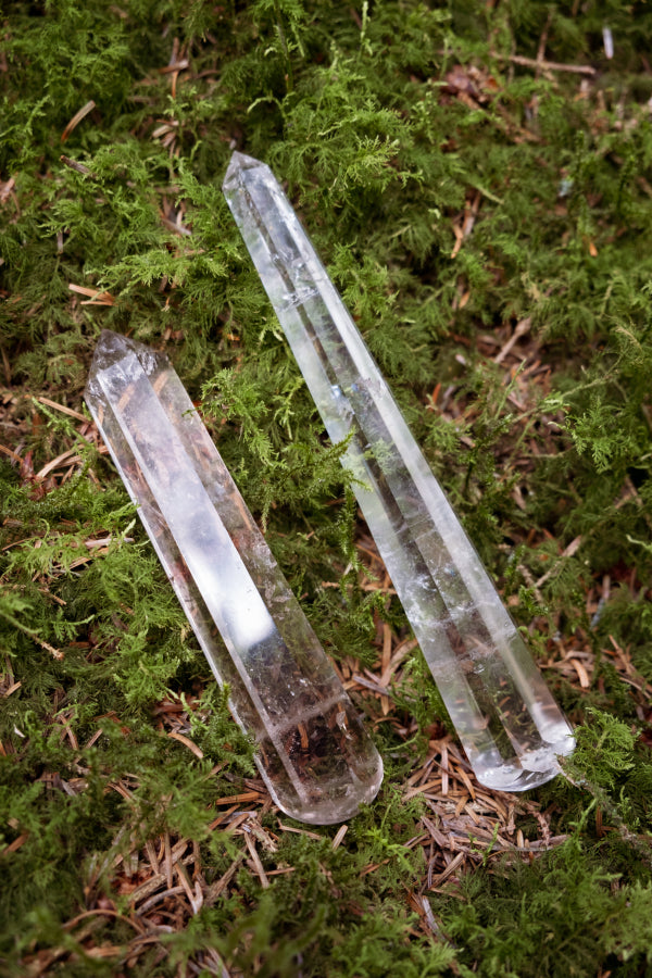 Clear Lemurian Quartz Vogel Wand, 6 Sided Crystal Point with Domed Top for Clarity, Energy Healing and Higher Guidance