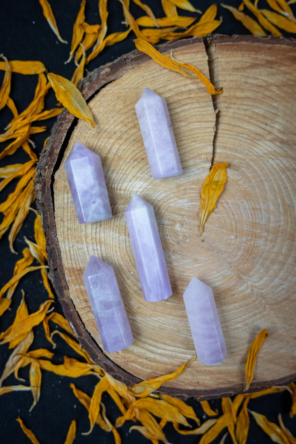Kunzite Point Crystal, Intuitively Chosen Healing Stone, High Vibration Gem for Heart Chakra Love Calm and Spiritual Growth