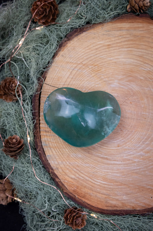 Green Fluorite Heart Crystal Stone, Gem of Clarity, Focus and Emotional Balance