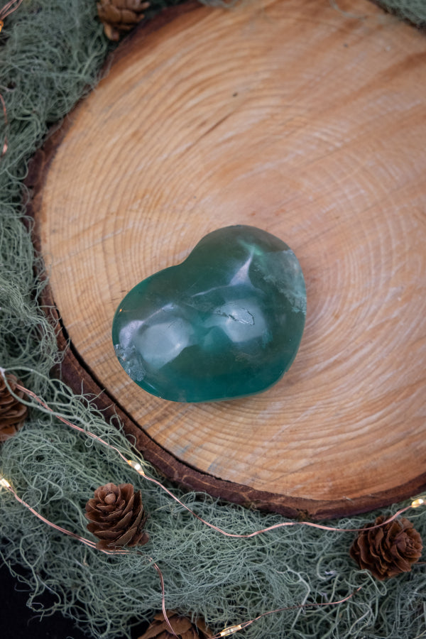 Green Fluorite Heart Crystal Stone, Gem of Clarity, Focus and Emotional Balance
