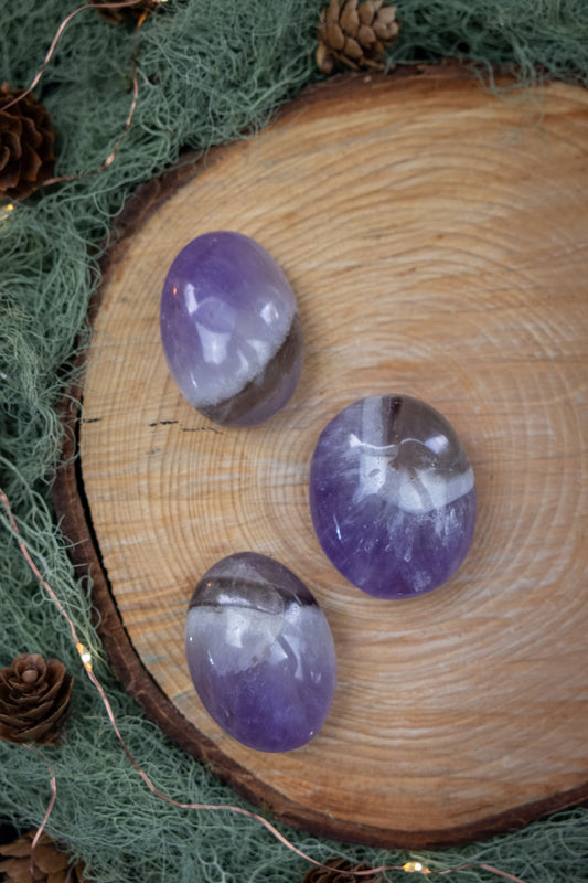 Amazez Crystal Palm Stone, Amethyst Smokey Quartz Stone, Emotional Healing Gem, Spiritual Protection, High Vibration Madagascar Crystal (Copy)