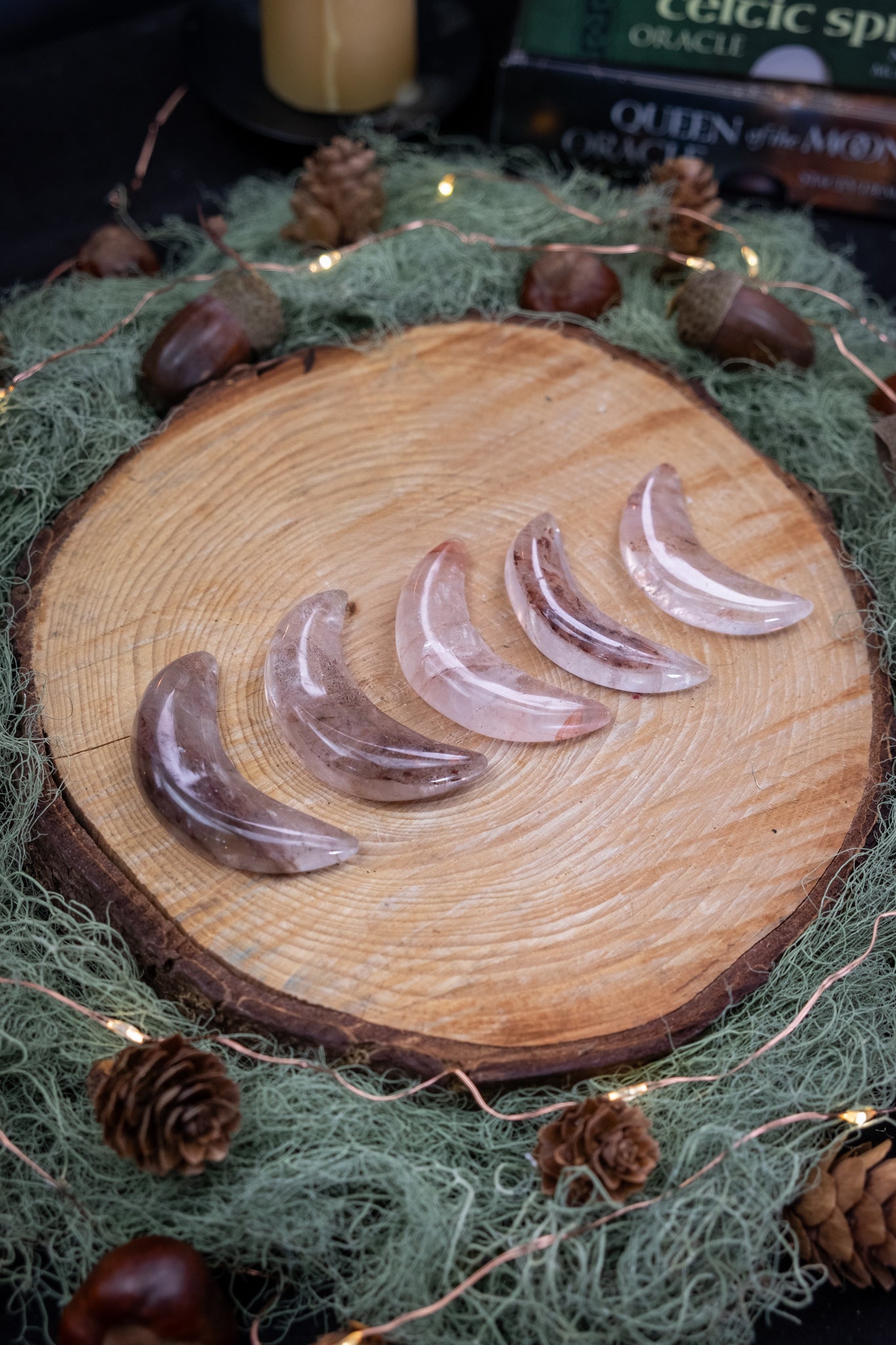 Hematoid Quartz Crescent Moon Crystal, Red Golden Healing Stone for Energy Grounding, Focus, Emotional Balance and Strength