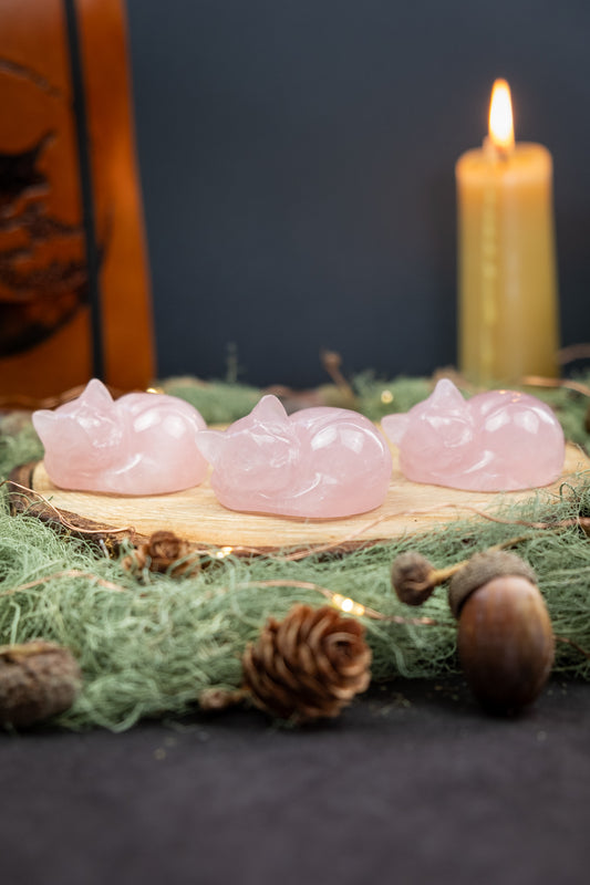 Rose Quartz Crystal Cat, Gemstone Cat Carving, Healing Stone for Love, Compassion, Peace and Emotional Balance