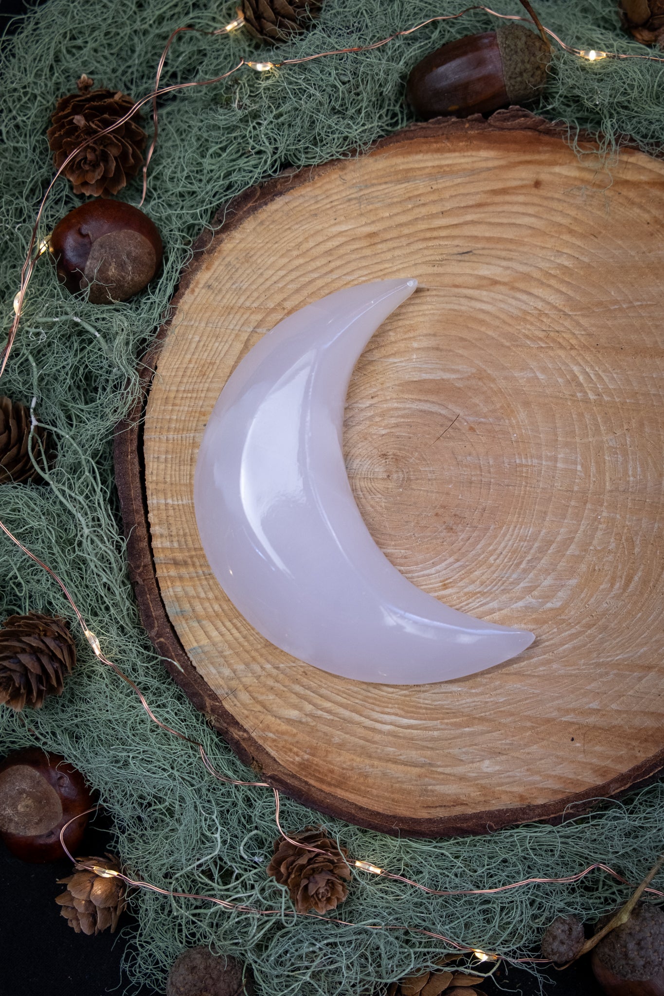 Pink Calcite Crescent Moon Crystal Bowl, Gemstone Moon Dish for Jewellery, Love Energy and Heart Chakra Healing