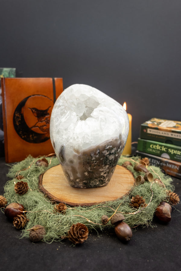 Polished Quartz Agate and Moss Agate Geode Crystal, Freestanding Gemstone with Natural Crystal Pocket and High Clarity Quartz Points