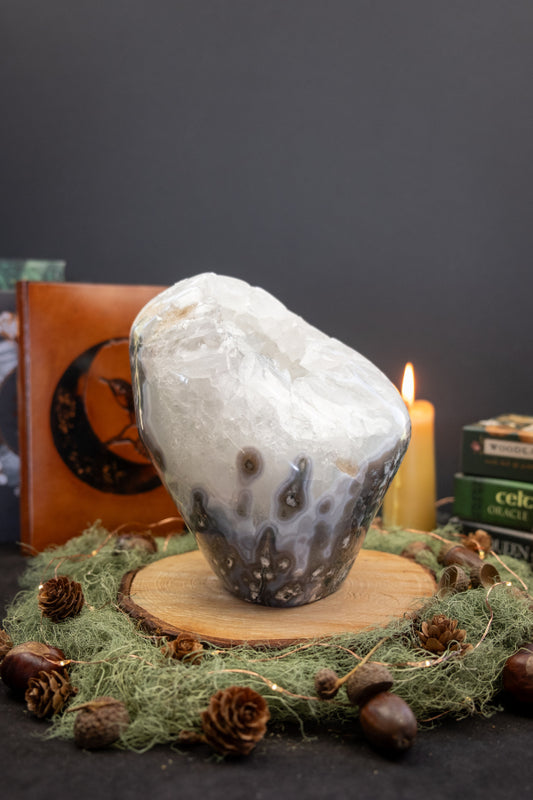 Polished Quartz Agate and Moss Agate Geode Crystal, Freestanding Gemstone with Natural Crystal Pocket and High Clarity Quartz Points