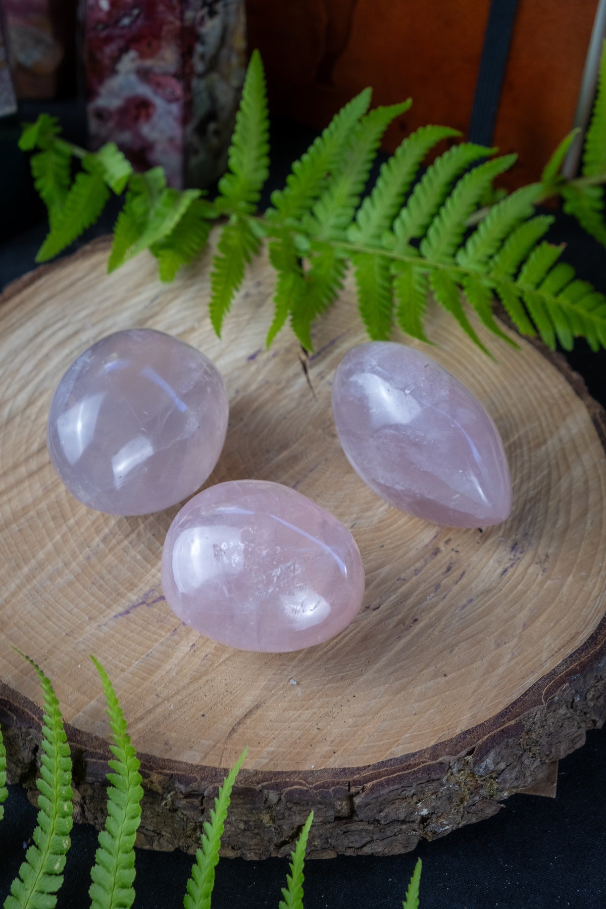 Rose Quartz galets, Pink gemstone palmstone, Crystal for love.