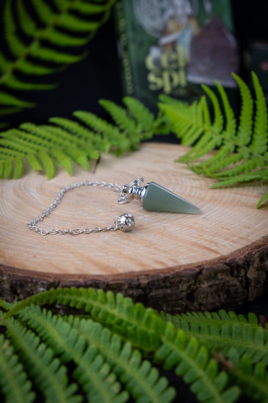 Green Aventurine crystal pendulum, Dowsing pendulum.