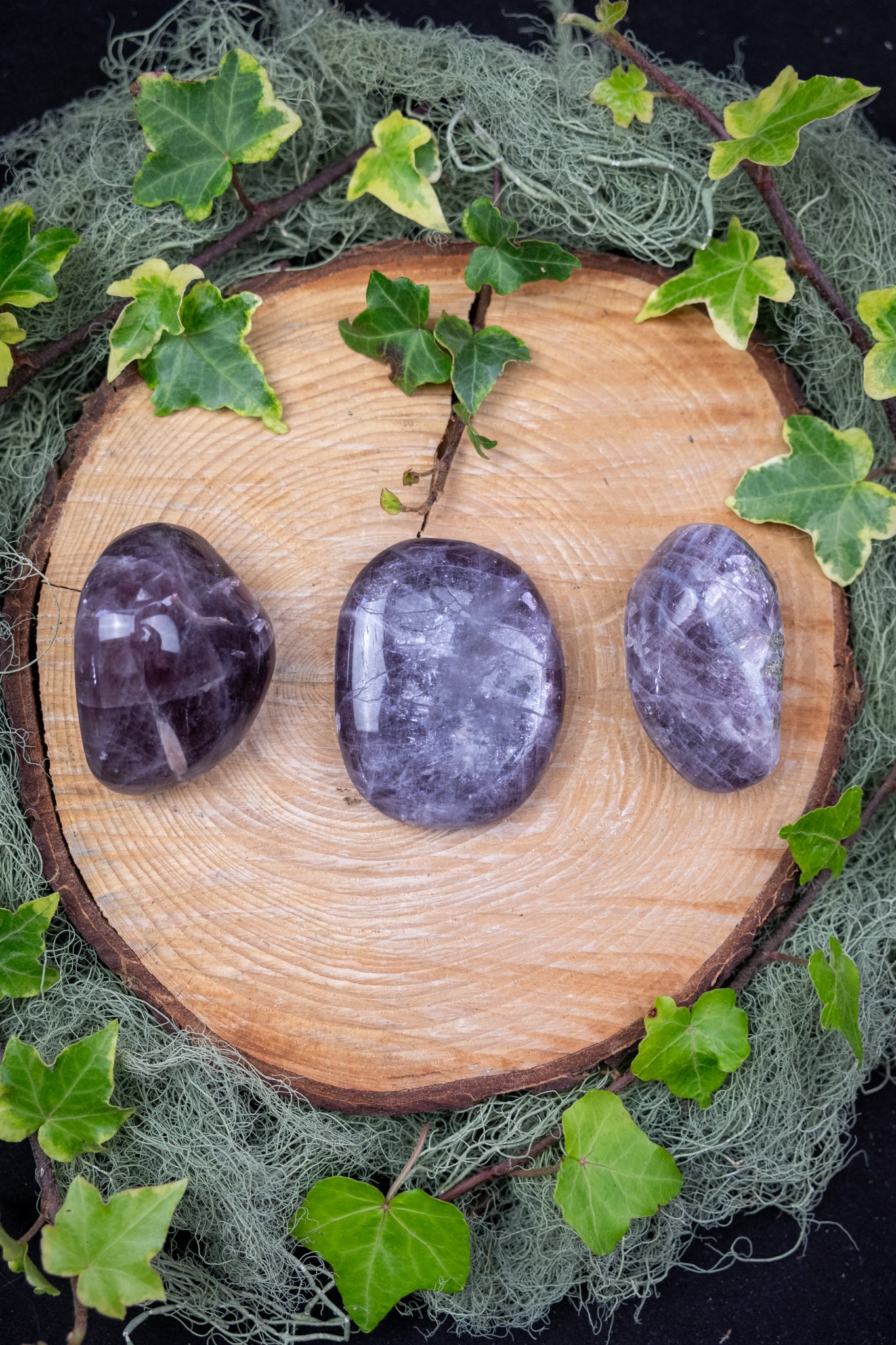 Purple Anhydrite Crystal Galet, High Grade Anhydrite Gemstone, Polished Healing Stone for Intuition, Insight and Third Eye Chakra Support