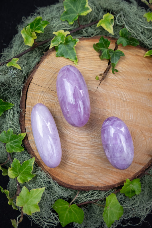 High Grade Kunzite Lingham Crystal Lilac Healing Stone for Heart Chakra Soothing Emotional Balance and Spiritual Calm