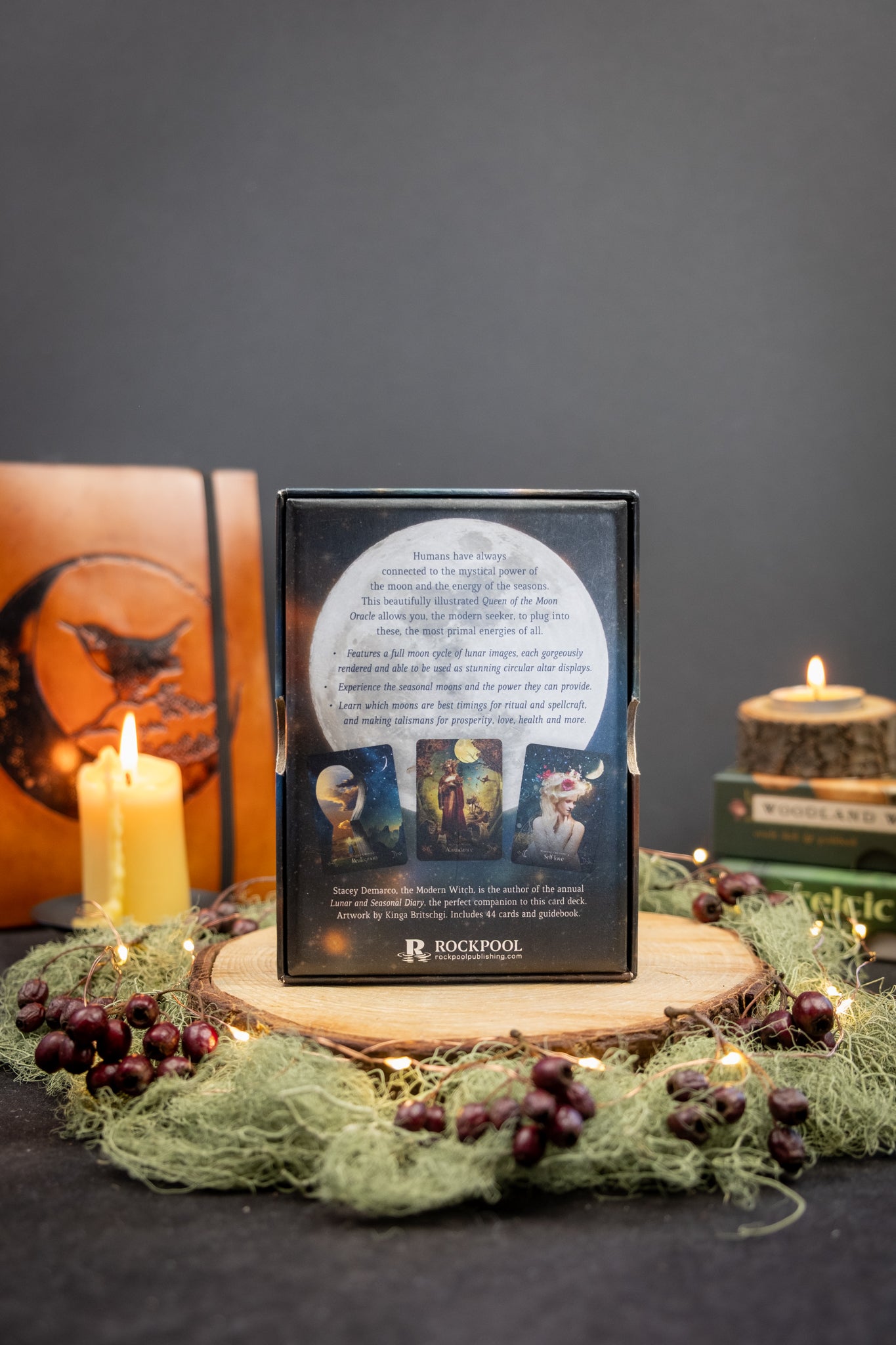 Queen of the Moon Oracle Cards Stacey Demarco Rockpool Publishing, Lunar Wisdom Deck for Moon Magic Ritual Seasonal Energy and Intuitive Guidance