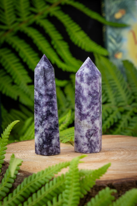 Lepidolite Crystal Point, Crystal for stress, calm and sleep.