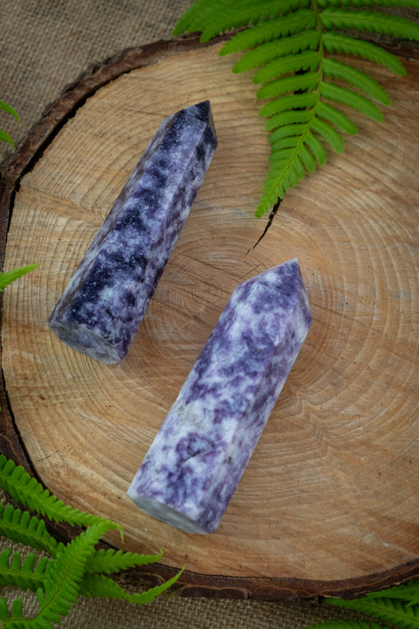 Lepidolite Crystal Point, Crystal for stress, calm and sleep.