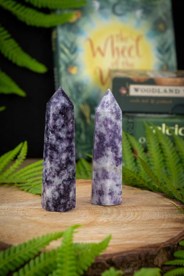 Lepidolite Crystal Point, Crystal for stress, calm and sleep.