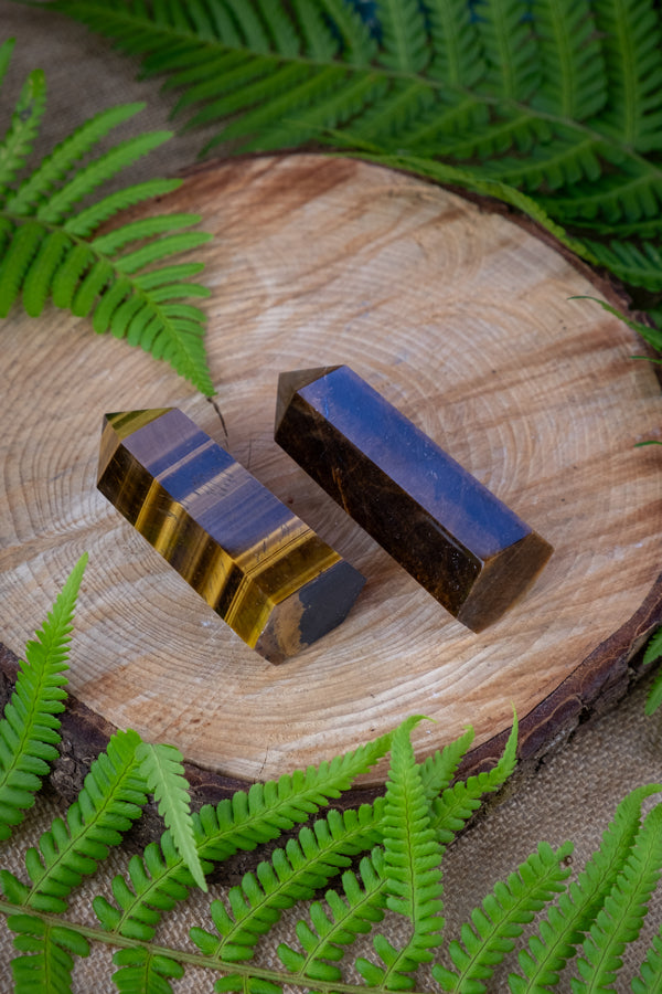 Tigers Eye crystal points.