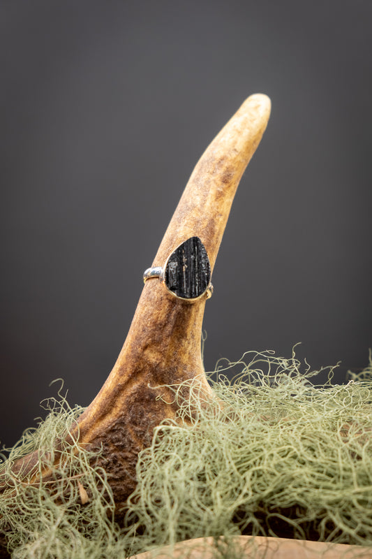 Raw Black Tourmaline Sterling Silver Ring Crystal Protection Stone Powerful Grounding Gem Natural Jewellery Size 8 One of a Kind