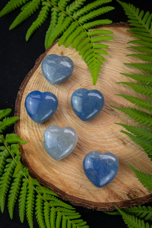 Blue Quartz crystal hearts, Blue aventurine, Calming gemstone, enhance communication and creativity, connect to your guides