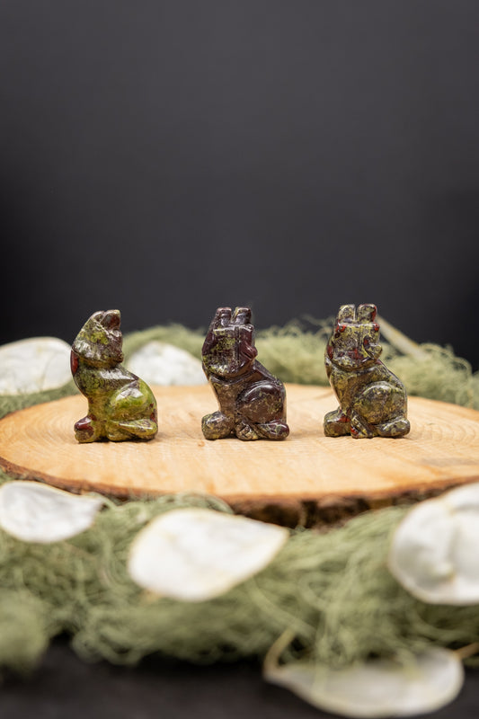 Dragonstone Wolf Carving