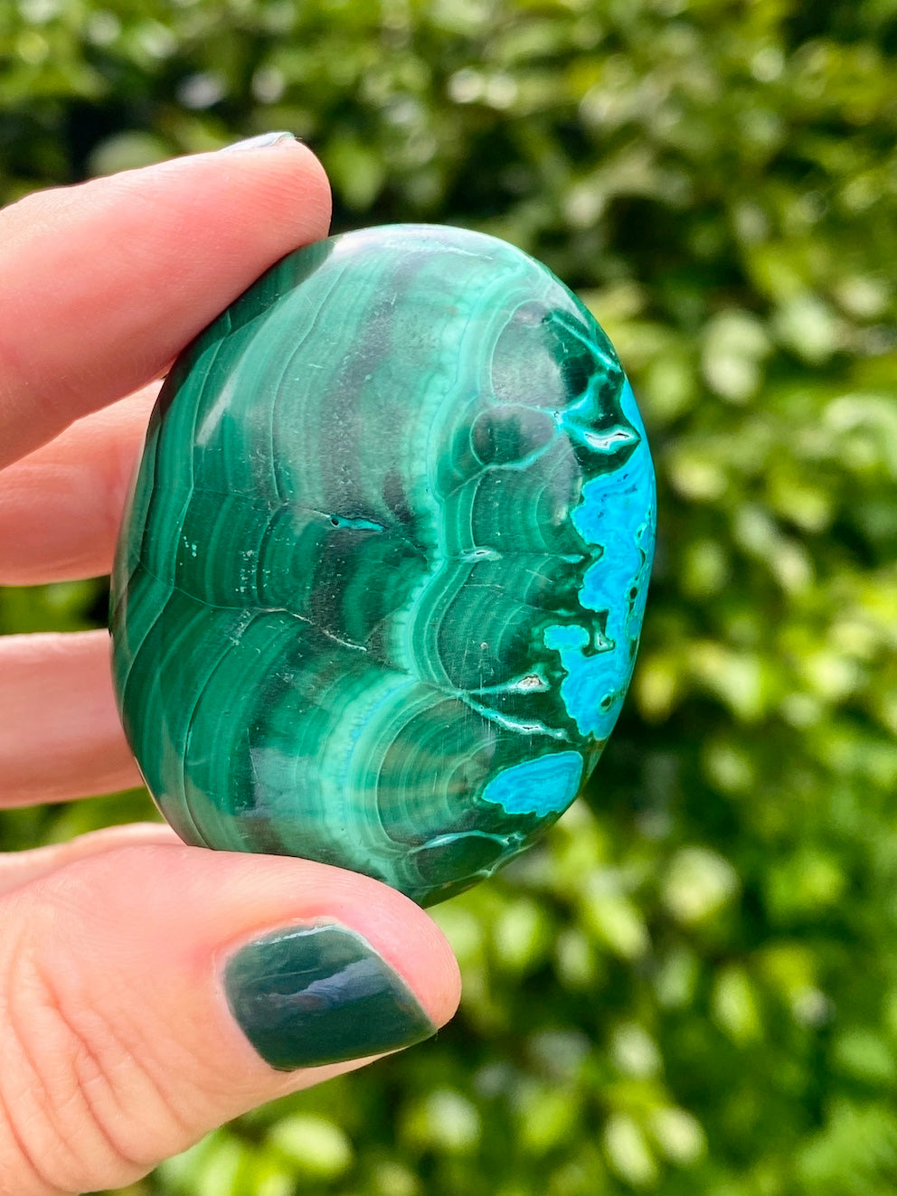 Malacholla crystal palmstone, Chrysocolla and Malachite.