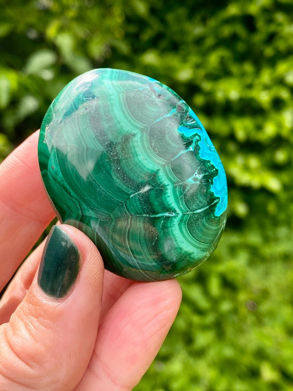 Malacholla crystal palmstone, Chrysocolla and Malachite.