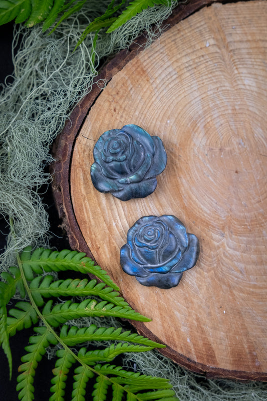 Labradorite Carved Rose Crystal, Hand Carved Gemstone Flower, Protective Labradorite Stone, Intuition Enhancing Crystal Rose Carving