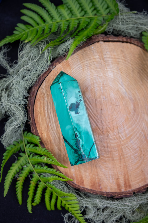 Malachite Crystal Point for Protection, Heart Healing and Transformation, Polished Green Gemstone Tower, Stone of Empowerment and Growth