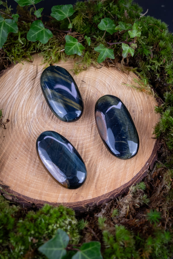 Blue Tigers Eye Crystal Heart, Stone of protection, Crystal for calm, Ease anxiety, Crystal for stress, Crystal for anger, Blue stone