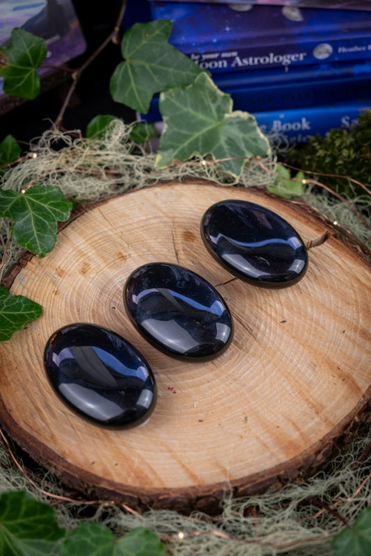 Obsidian Palm Stone, Protective Gem, Grounding Crystal, Energy Shield, Root Chakra, Truth & Clarity, Volcanic Glass Healing Stone