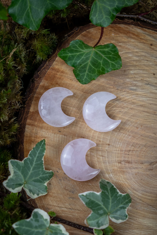 Rose Quartz Moon, Crescent Crystal, Love & Healing, Heart Chakra, Feminine Energy, Self-Love, Emotional Balance, Gift for Her