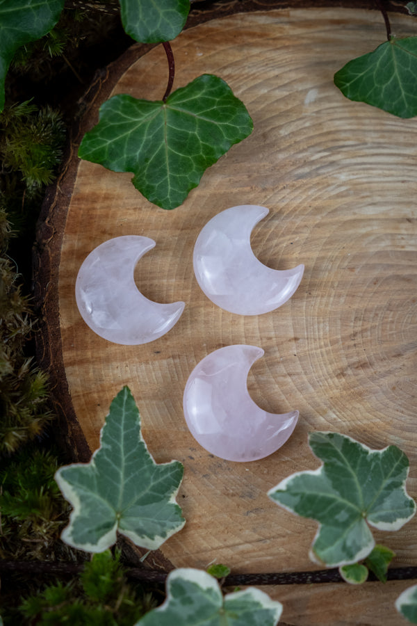 Rose Quartz Moon, Crescent Crystal, Love & Healing, Heart Chakra, Feminine Energy, Self-Love, Emotional Balance, Gift for Her