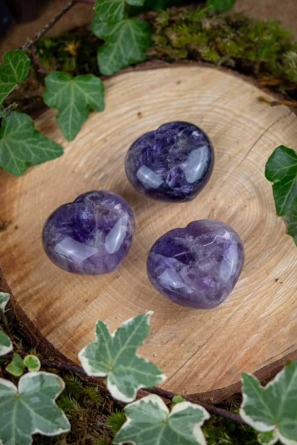 Amethyst Heart, Crystal for Calm, Intuition & Spiritual Protection, Healing crystals, Crystal for Sleep.