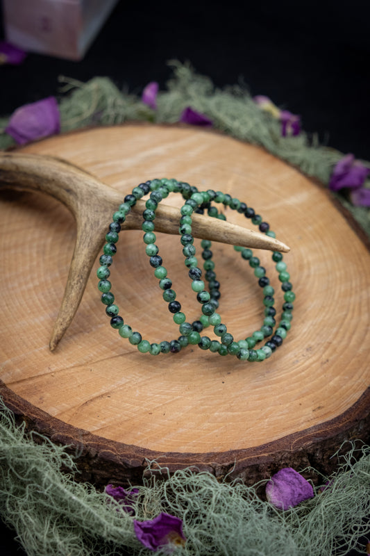 Ruby Zoisite 4mm Crystal Bracelet, Small Stone Gem Healing Jewellery, Zoisite and Ruby Energy Balancing Bracelet for Heart and Vitality