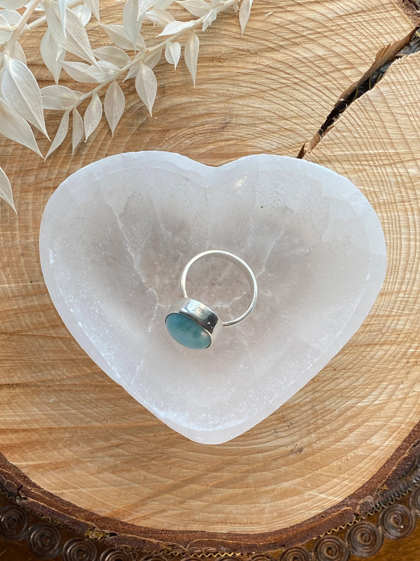 Selenite heart bowl / charging bowl - Cleanses crystals and your energy, Purifying crystal Promoting harmony and calm, Crown Chakra