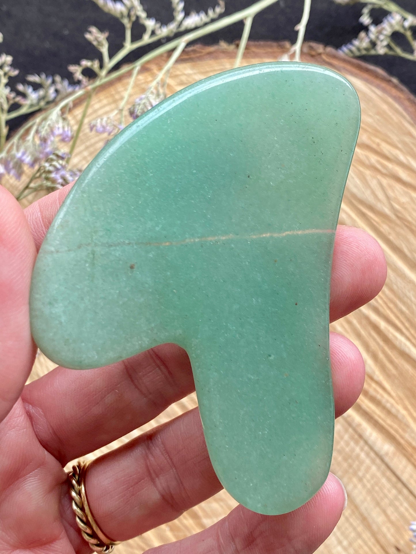 Green Aventurine Gua Sha Comb, Crystal to treat chronic pain, Facial massage, Face yoga, Gua Sha for health