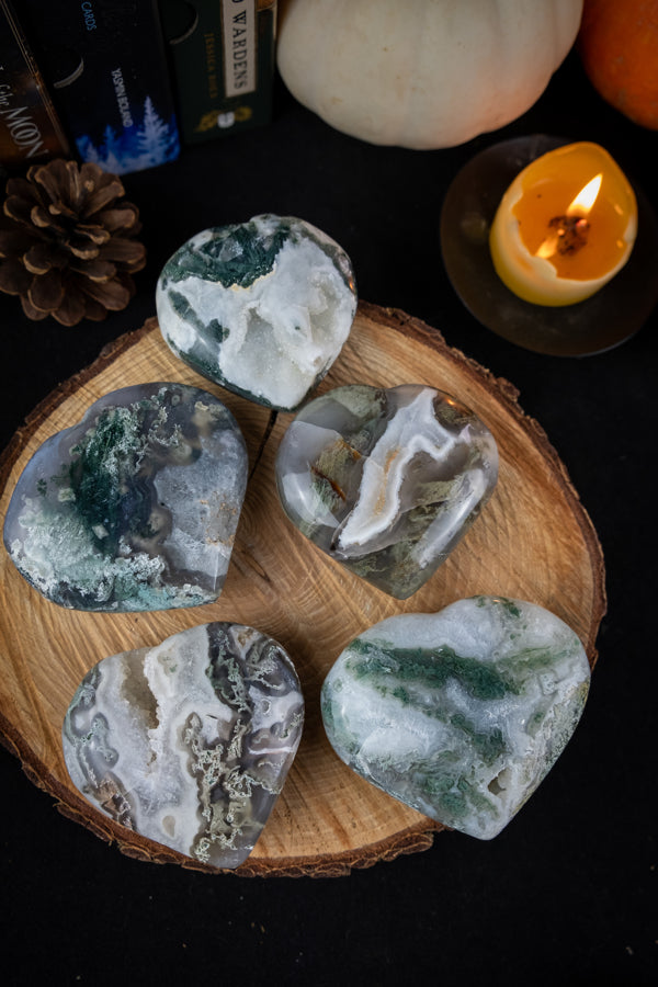 Moss Agate crystal heart, Drusy agate, Grounding crystal, Gaia energy crystal, Gift for her, Gift for crystal lover, Gift for nature lover