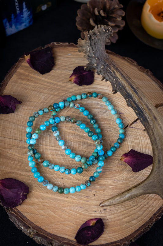 Turquoise crystal bracelet, Hubei Turquoise, Crystal bead bracelet, Green and blue bracelet, Spiritual gift for her, Throat chakra crystal