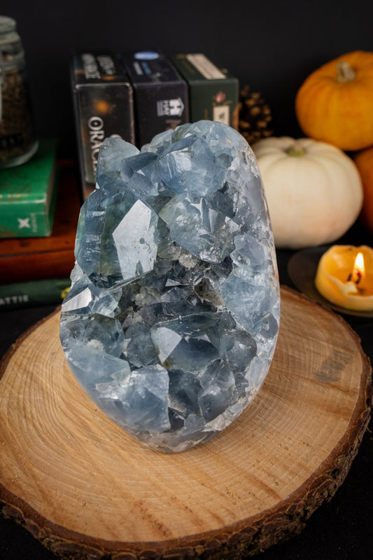 Celestite crystal large cluster, Freestanding celestite, A+ grade, Crystal for calm, Crystal for peace, Angel crystal, Crystal geode.