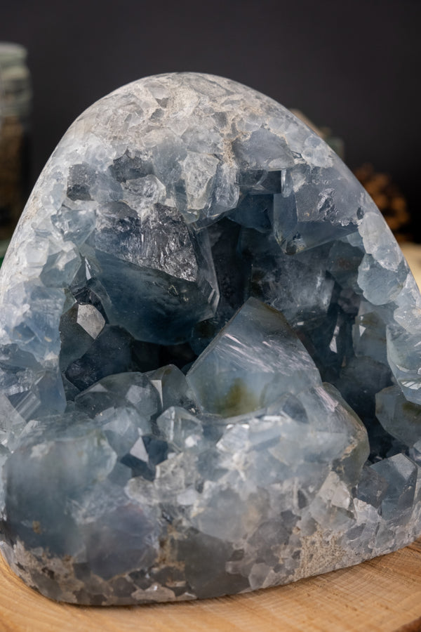 Celestite crystal Extra Large Cluster, Freestanding celestite, A+ grade, Crystal for calm, Crystal for peace, Angel crystal, Crystal geode.