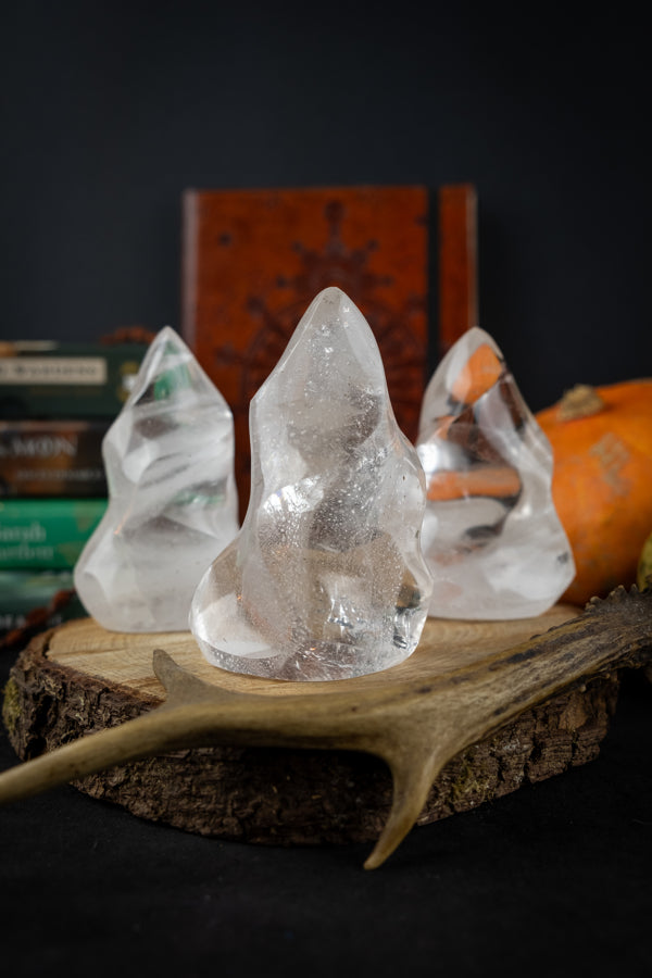 Clear Quartz Flame, Crystal to direct energy flow, Reiki crystal, Master Healer crystal, Amplifying crystal. Lightworkers, Starseed, Healers