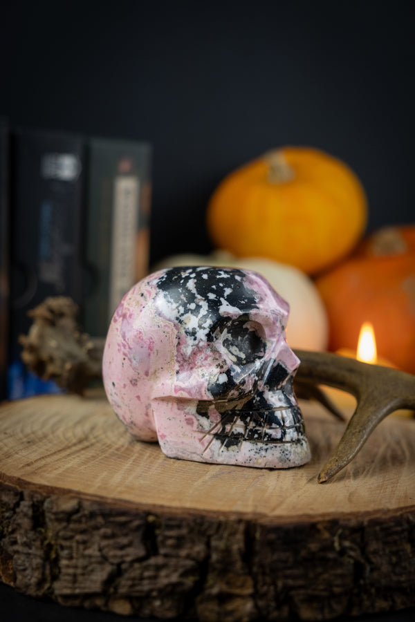 Rhodonite Crystal Skull, Unique Crystal, Hand Carved from Peru, Crystal for healing, Heart chakra crystal, Crystal for stress, Exceptional quality.