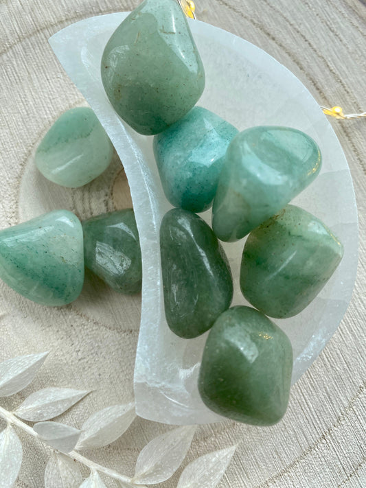 Green Aventurine Tumblestones, Crystal for abundance, luck and manifestation.