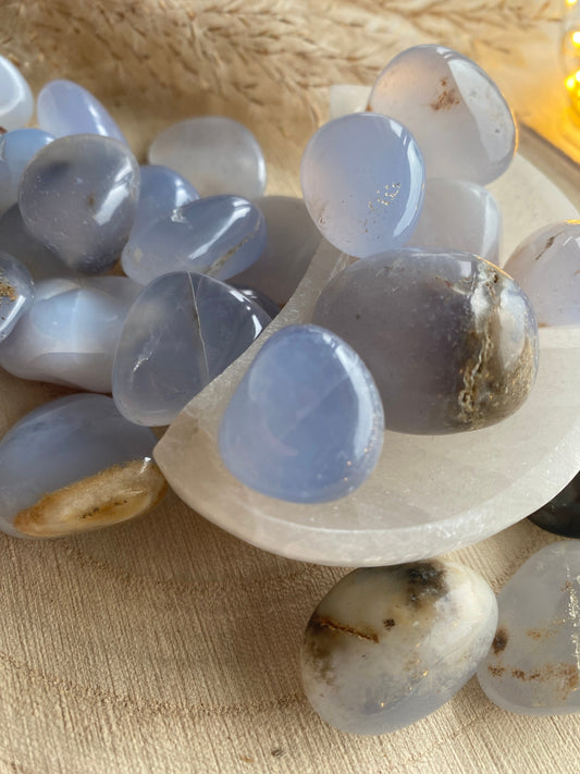 Blue Chalcedony Tumblestones, Crystal for meditation, Negative energy, Communication.